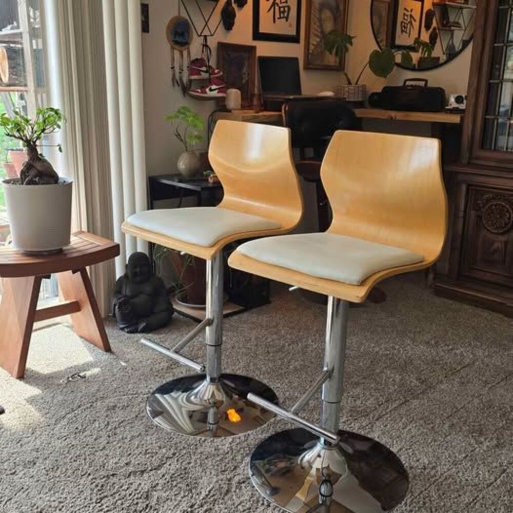 Bar stools